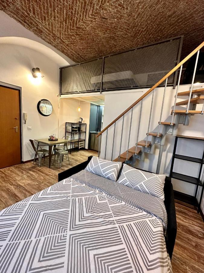 Casa Santa Chiara - Vicino Porta Susa F.S. Turim Exterior foto